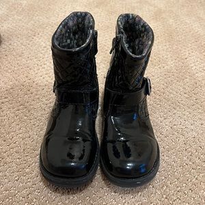 Primigi patent leather boots.